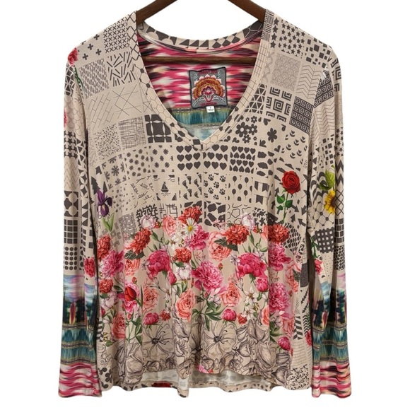 Johnny Was Mystery Print Ladies V-Neck Long Sleeves Boho Sz Small - Picture 3 of 10